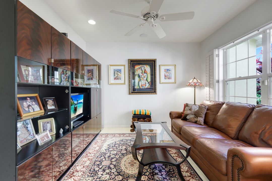 3033 Olde Cove Way, Naples, FL 34119