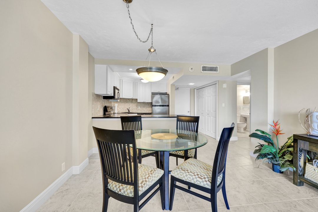 1 Bluebill Ave #409, Naples, FL 34108