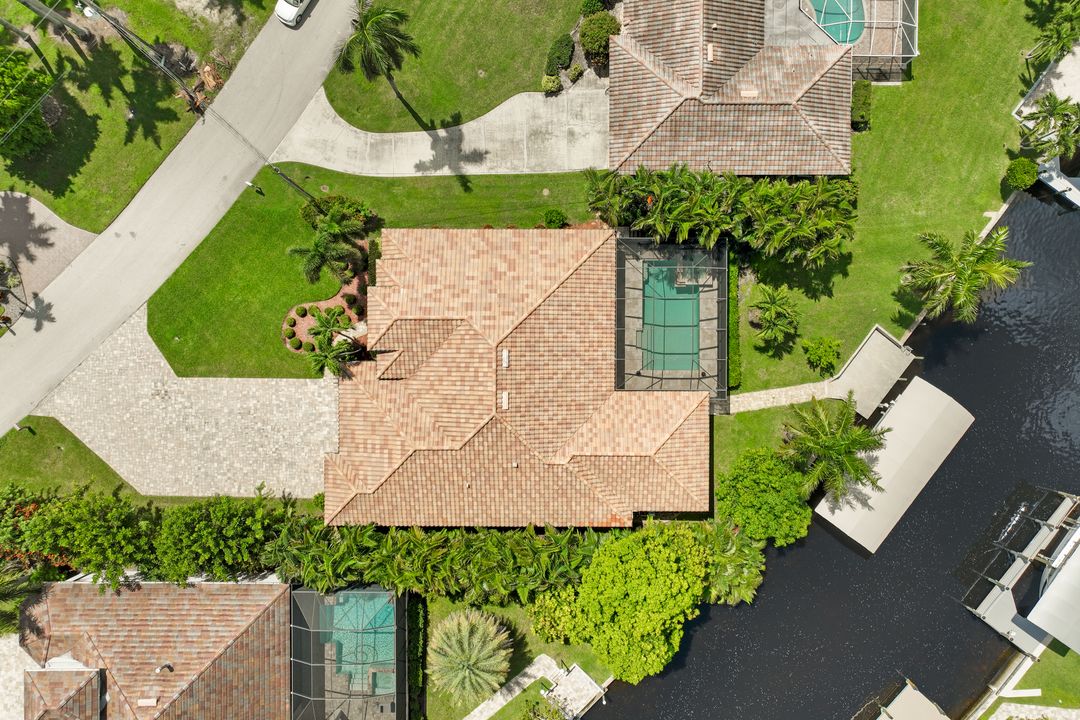 5314 Nautilus Dr, Cape Coral, FL 33904