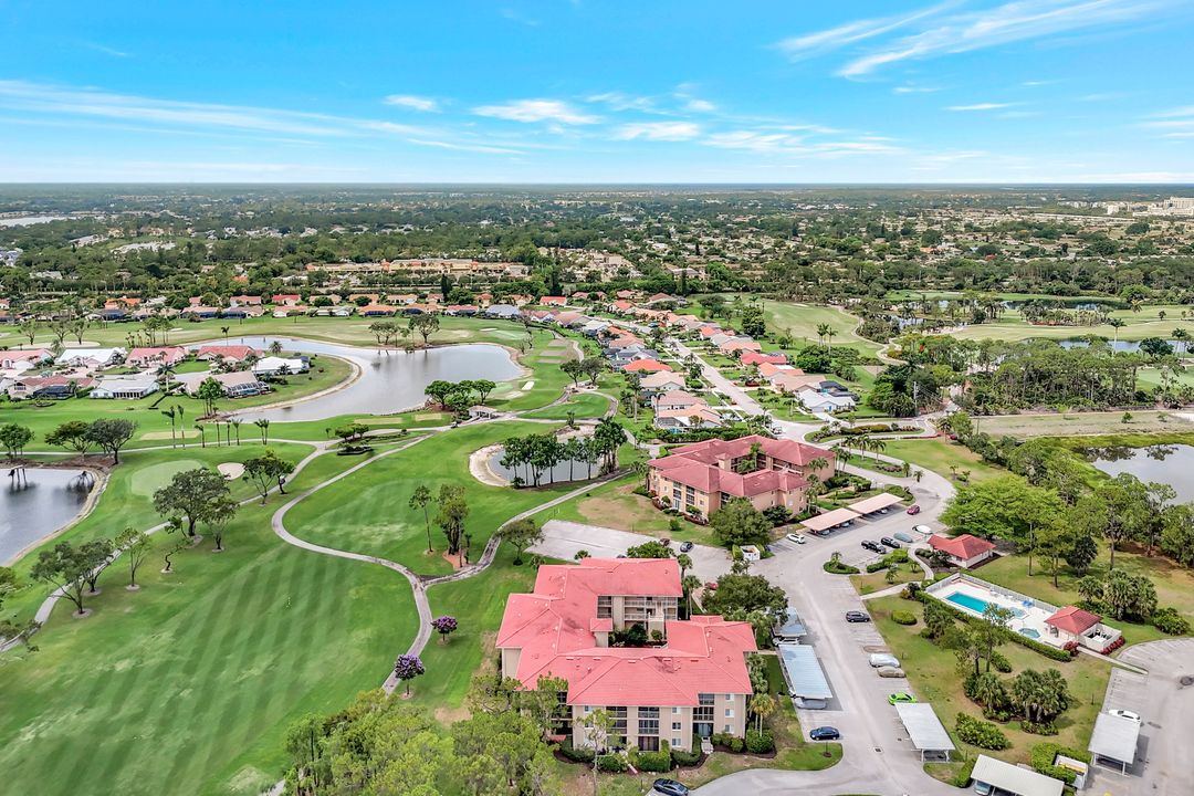 1051 Foxfire Ln #309, Naples, FL 34104