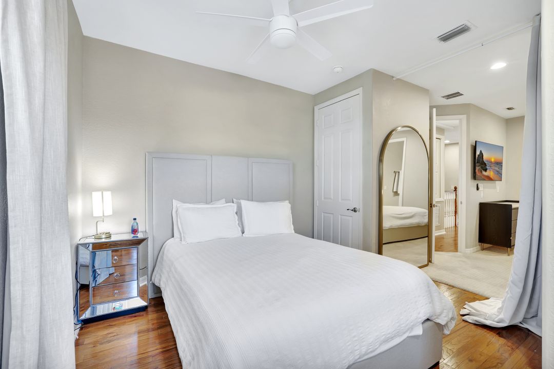 531 105th Ave N, Naples, FL 34108