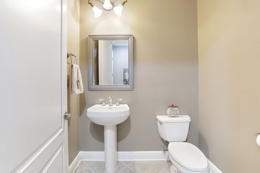 28495 Altessa Way #202, Bonita Springs, FL 34135