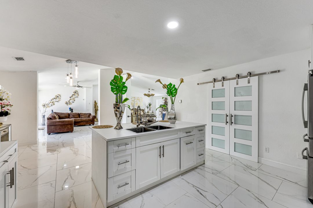 4335 45TH AVE NE, Naples, FL 34120
