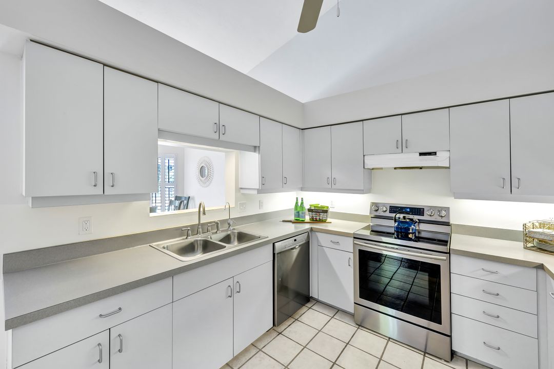 4530 13th Ave SW, Naples, FL 34116