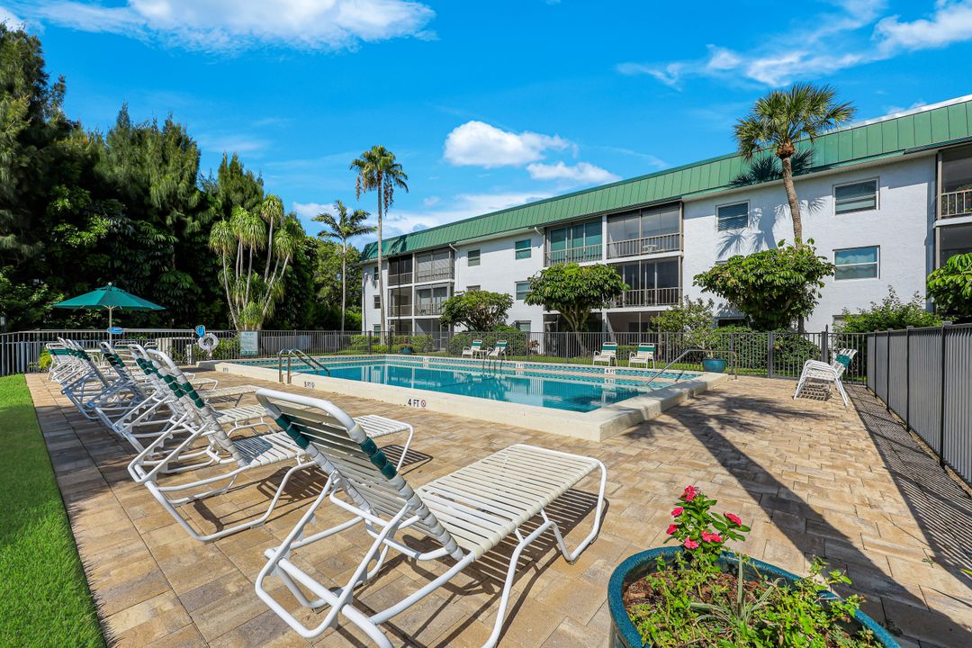 3030 Binnacle Dr #101, Naples, FL 34103