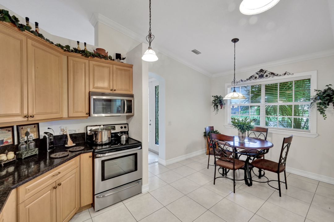 2001 NE 15th Ave, Cape Coral, FL 33909