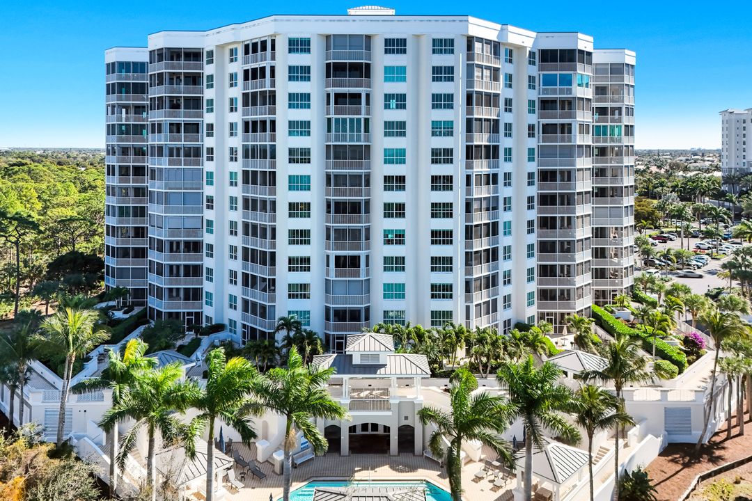 325 Dunes Blvd #604, Naples, FL 34110