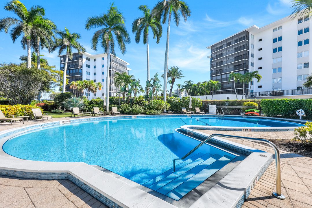 2211 Gulf Shore Blvd N #C4, Naples, FL 34102