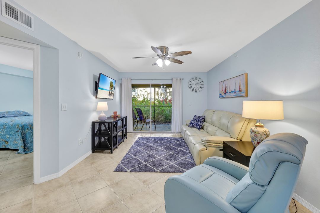 8960 Colonnades Ct E #916, Bonita Springs, FL 34135
