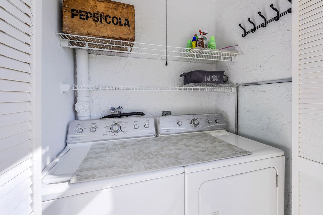 8200 Twelve Oaks Cir #412, Naples, FL 34113