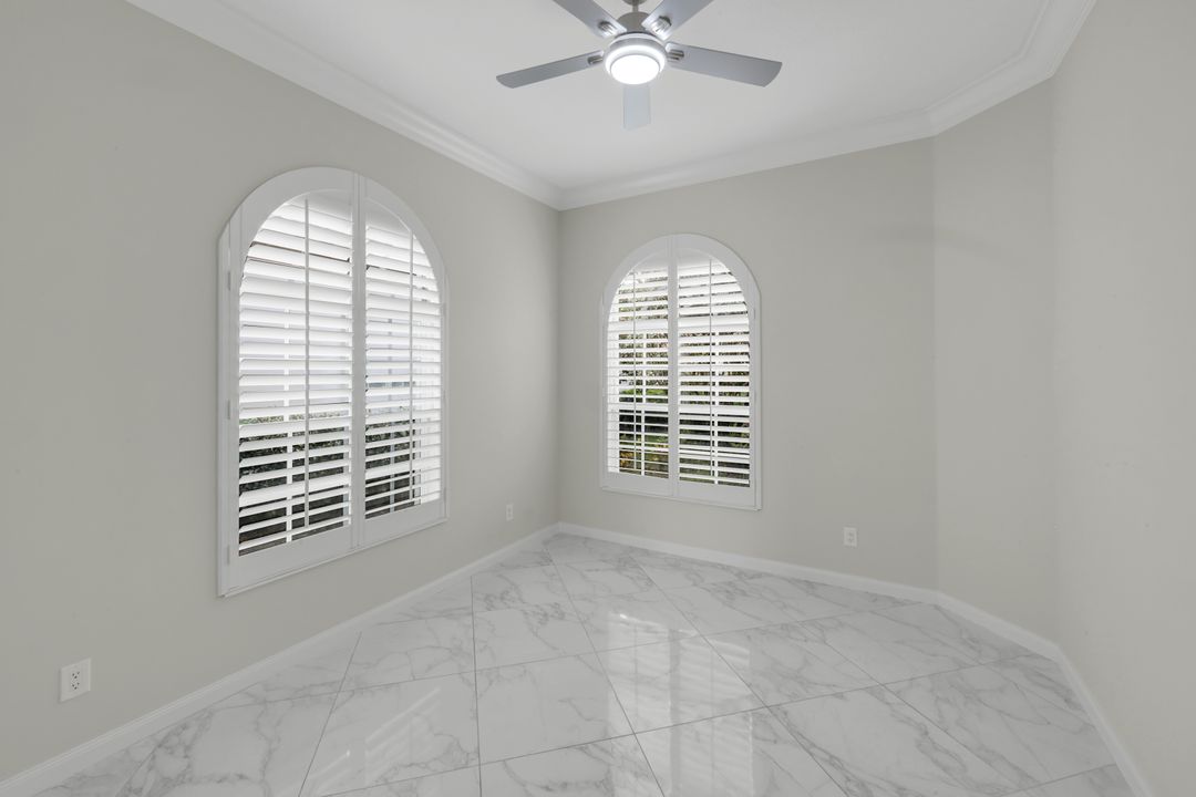 3759 Whidbey Way, Naples, FL 34119