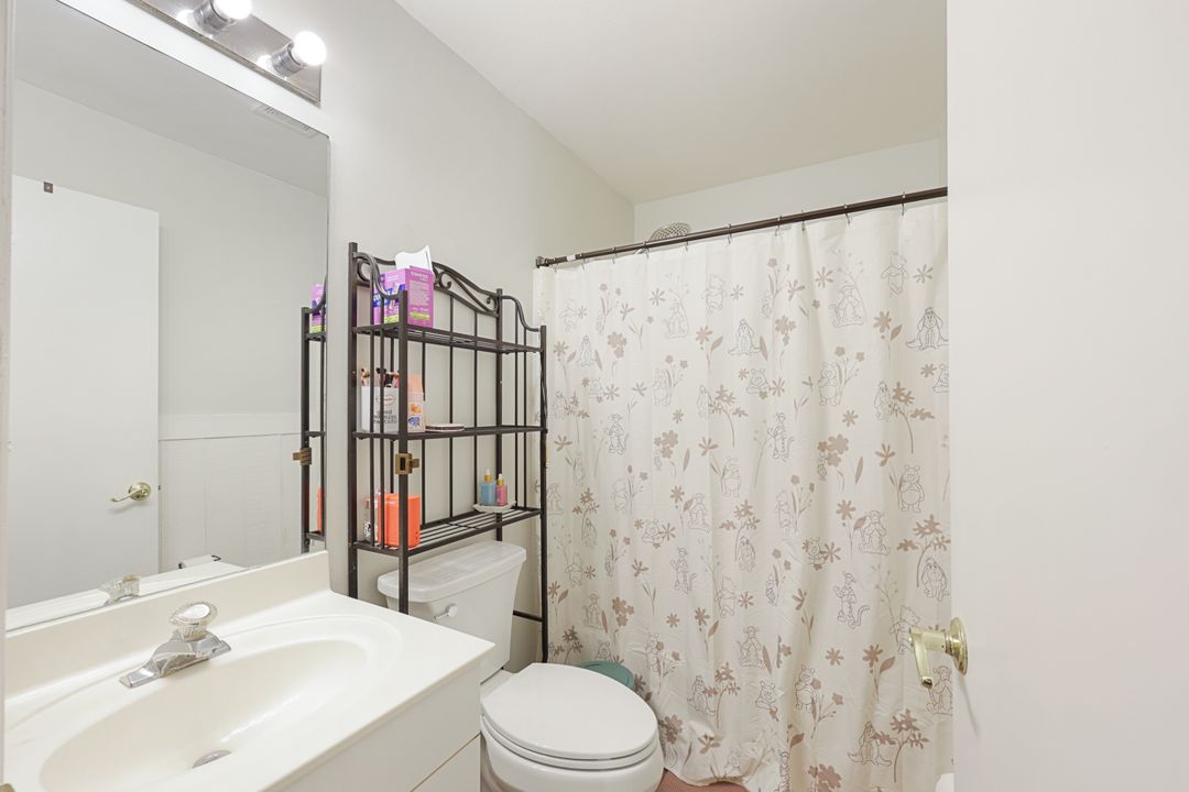 4195 2nd Ave NE, Naples, FL 34120