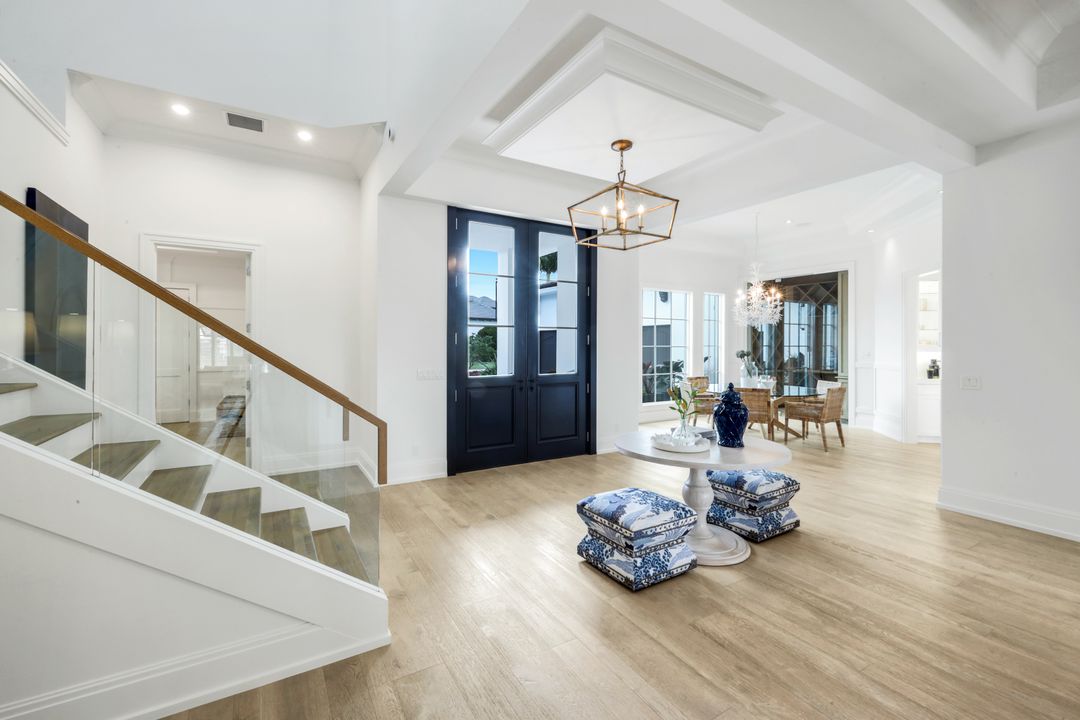 16744 Prato Way, Naples, FL 34110