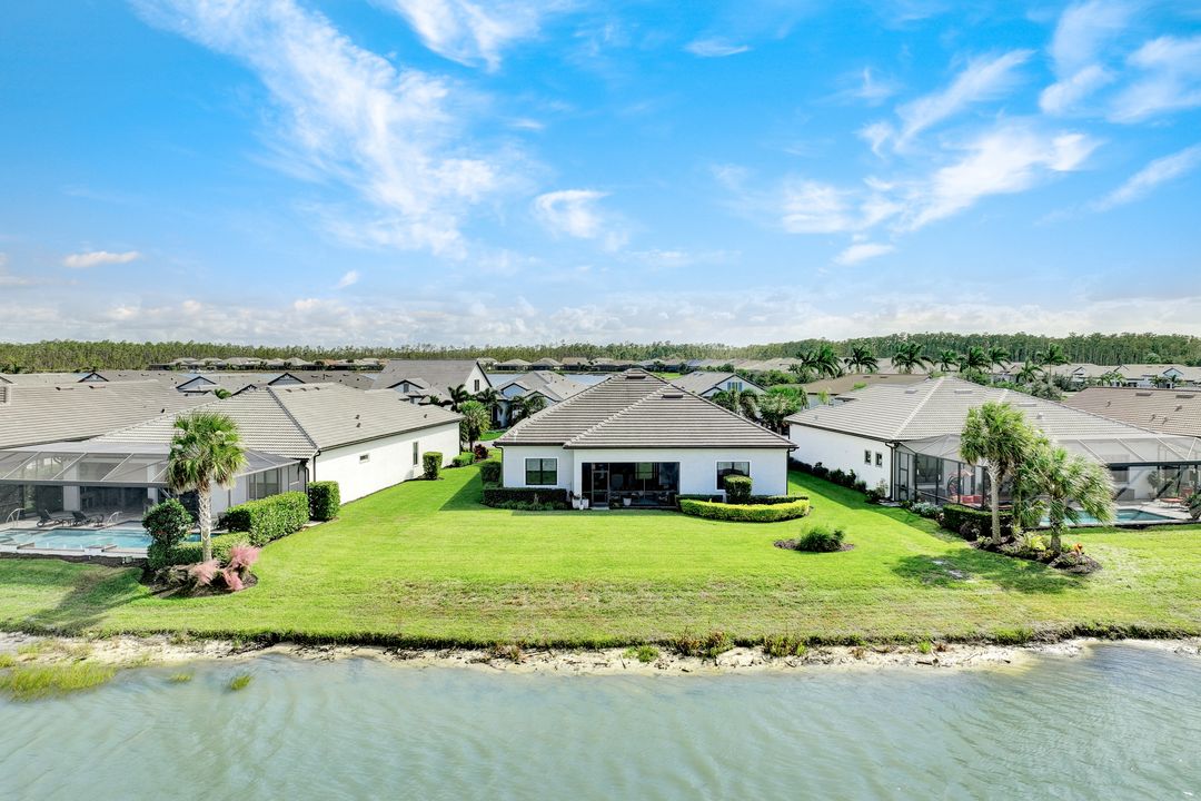 19184 Aqua Shore Dr, Fort Myers, FL 33913