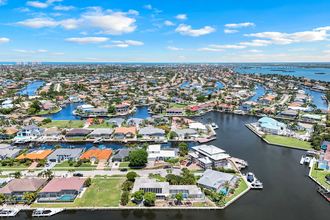 1895 Woodbine Ct, Marco Island, FL 34145