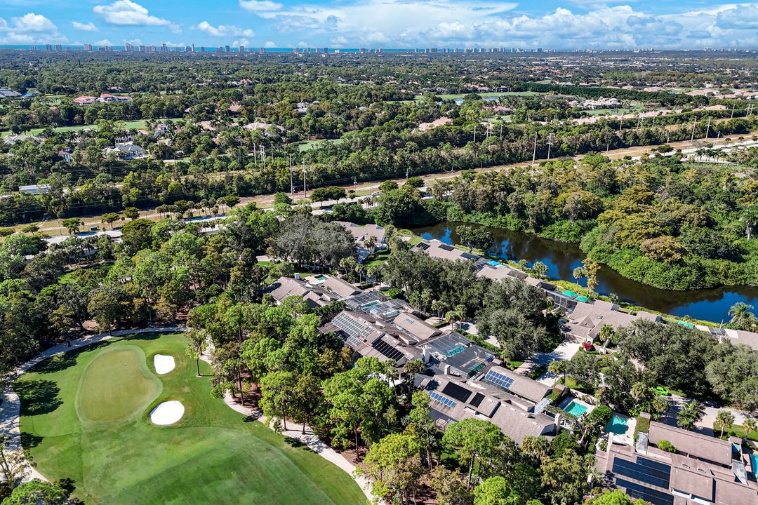 370 Edgemere Way N, Naples, FL 34105