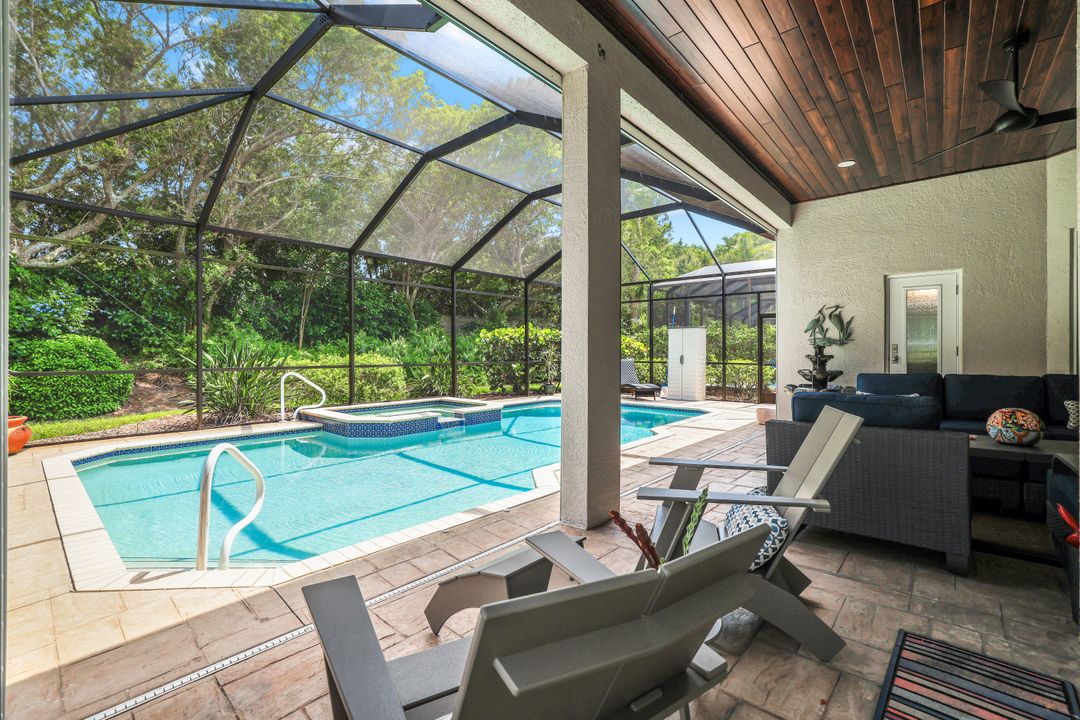 8844 Ventura Way, Naples, FL 34109