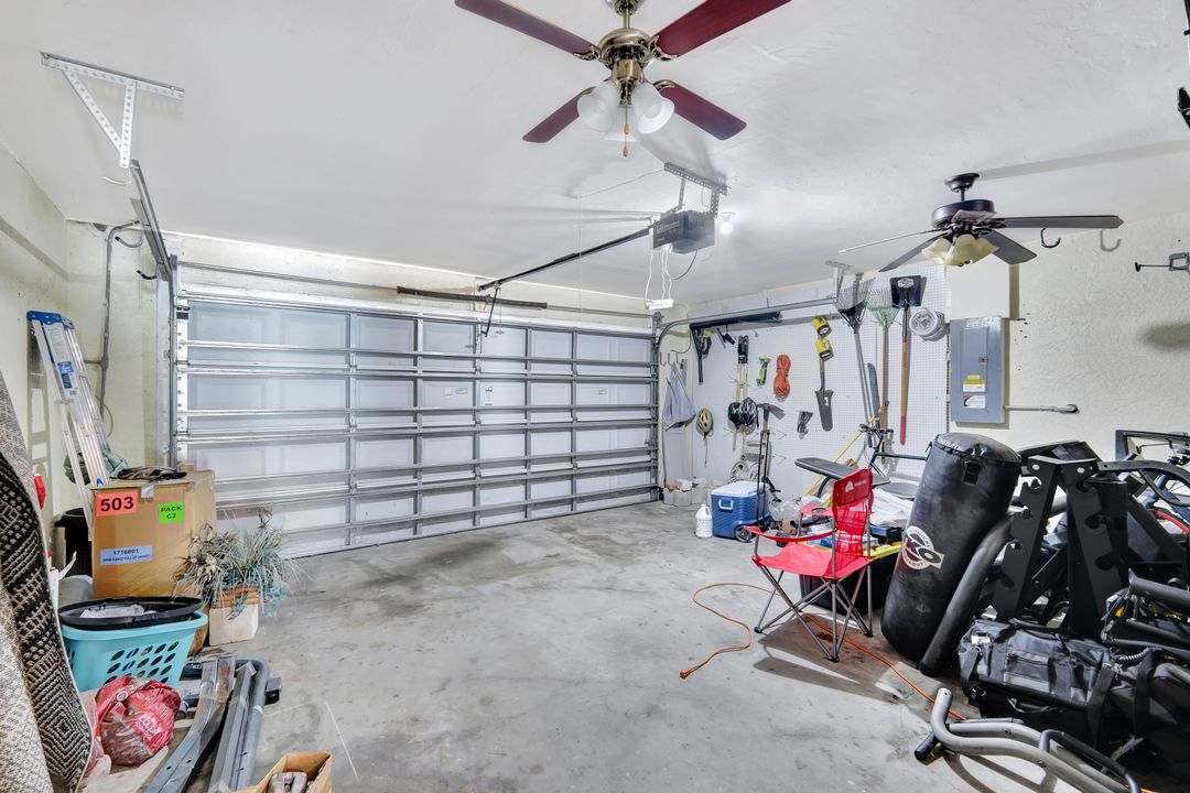1206 NE 5th Ave, Cape Coral, FL 33909