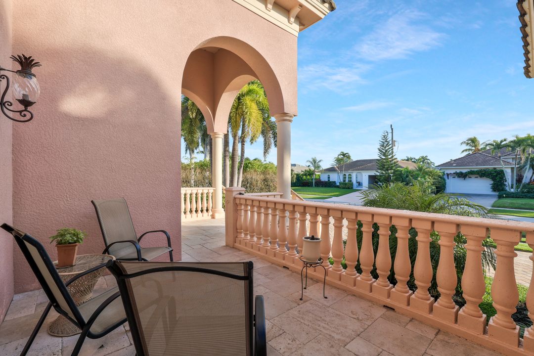 310 Colonial Ave, Marco Island, FL 34145