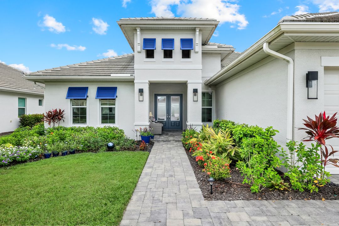 14386 Laguna Spgs Ln, Naples, FL 34114