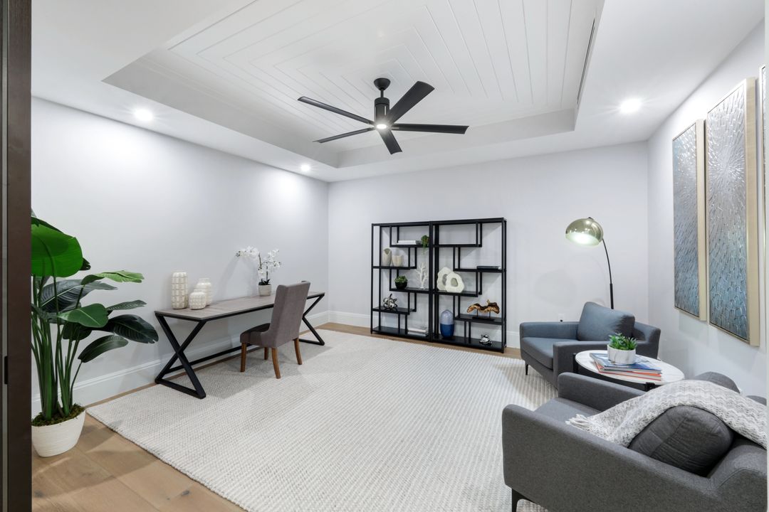 1130 3rd Ave S #207, Naples, FL 34102