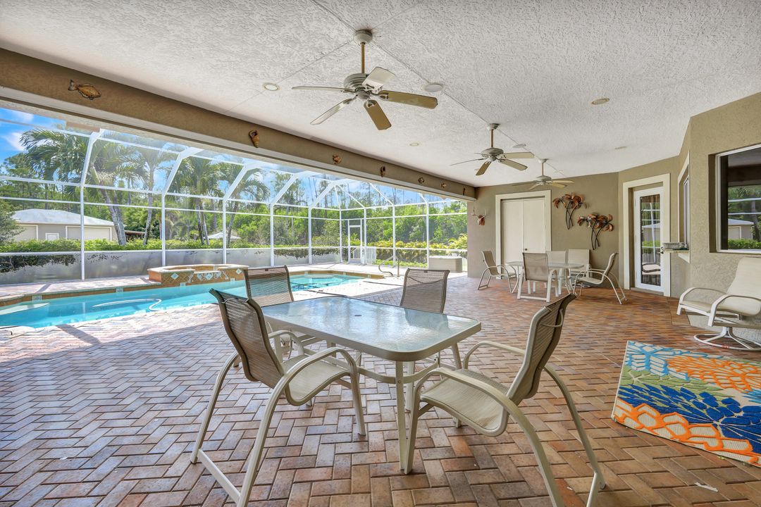 5743 Cope Ln, Naples, FL 34112