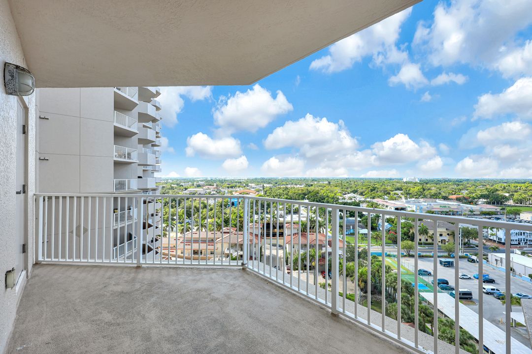 2104 W First St #1404, Fort Myers, FL 33901