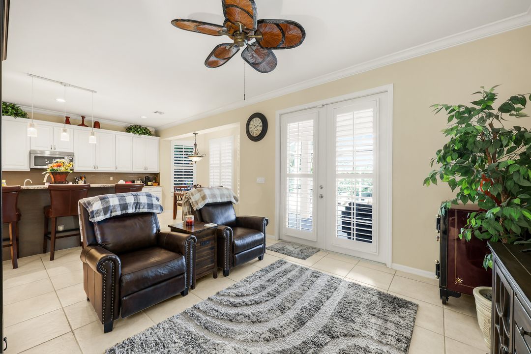 8493 Laurel Lakes Blvd, Naples, FL 34119