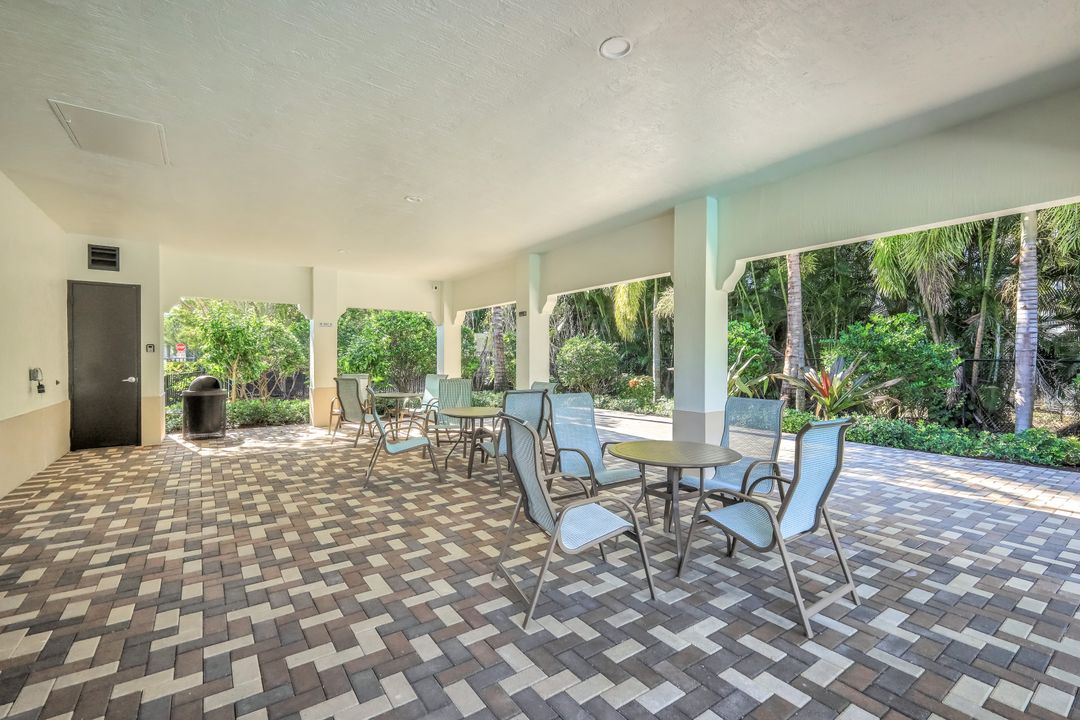 8793 Madrid Cir, Naples, FL 34104