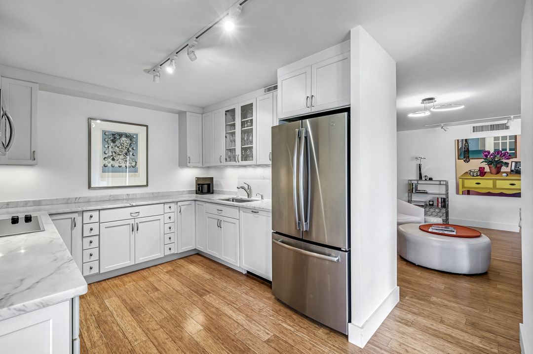 105 Wilderness Dr #107, Naples, FL 34105