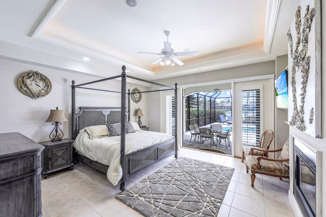 7092 Peach Blossom Ct, Naples, FL 34113