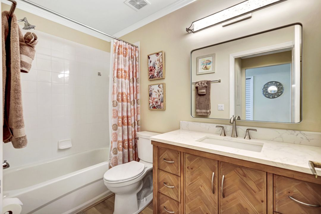 16605 Lake Cir Dr #322, Fort Myers, FL 33908