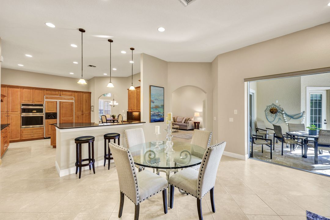 10205 Avonleigh Dr, Bonita Springs, FL 34135