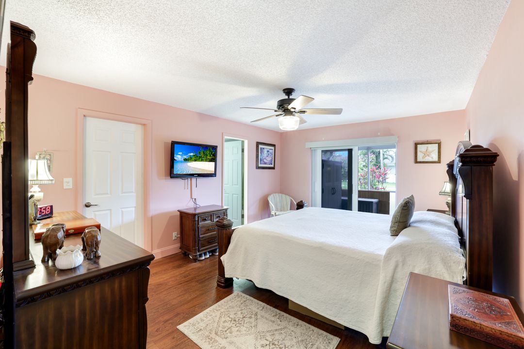 91 Glades Blvd #1, Naples, FL 34112