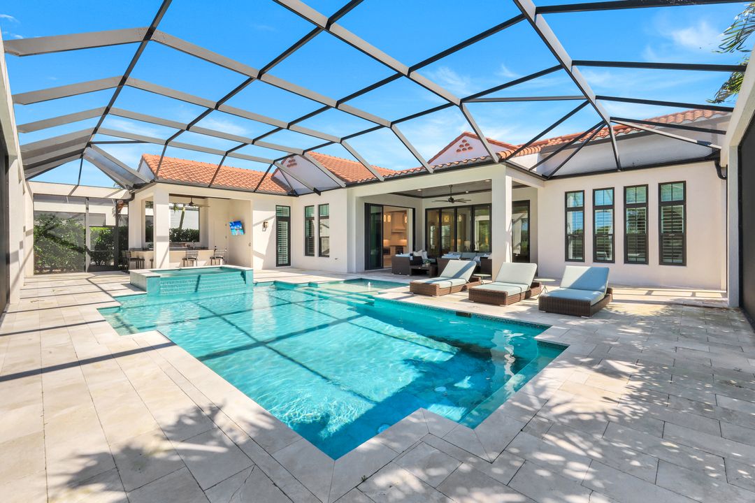 3233 Tavolara Ln, Naples, FL 34114
