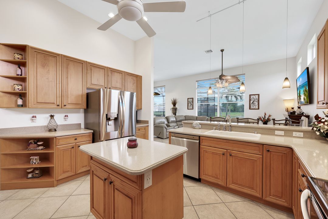3201 Brookeview Ct, Naples, FL 34120