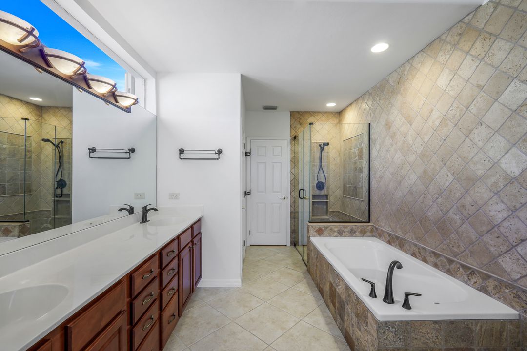 9196 Independence Way, Fort Myers, FL 33913