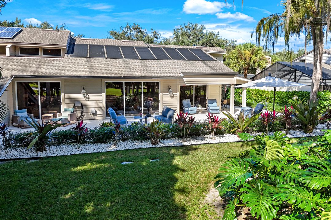 370 Edgemere Way N, Naples, FL 34105