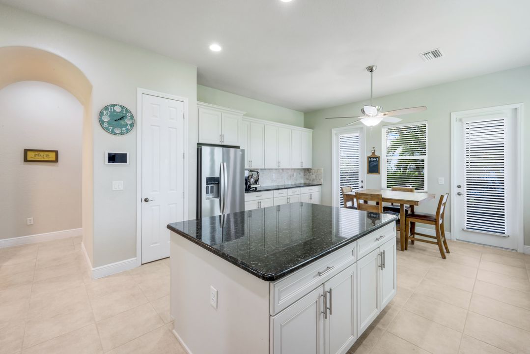 1776 Birdie Dr, Naples, FL 34120