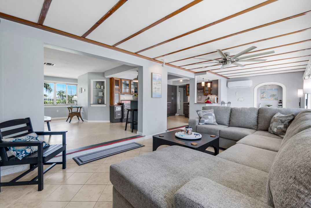 4305 SE 1st Ave, Cape Coral, FL 33904