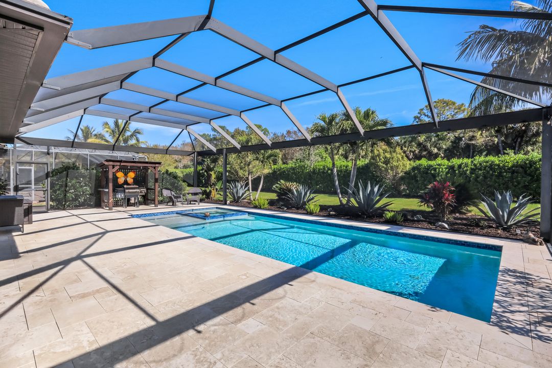 2302 Grenadines Way, Naples, FL