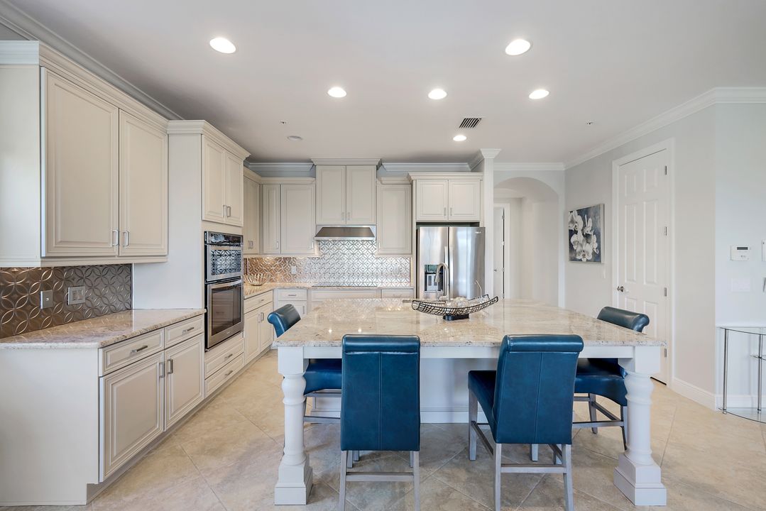 4730 Colony Villas Dr #802, Bonita Springs, FL 34134