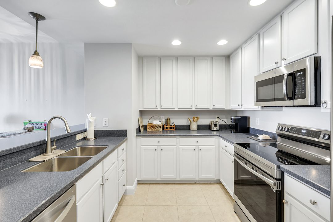 5781 Cape Harbour Dr  #1108, Cape Coral, FL 33914