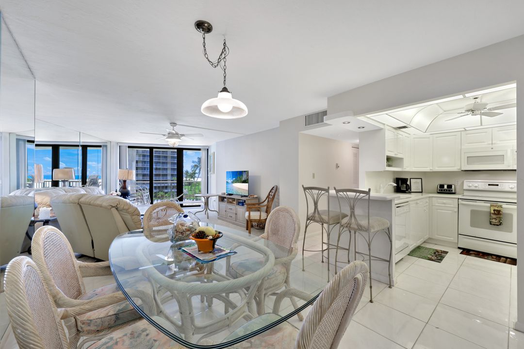 320 Seaview Ct #307, Marco Island, FL 34145