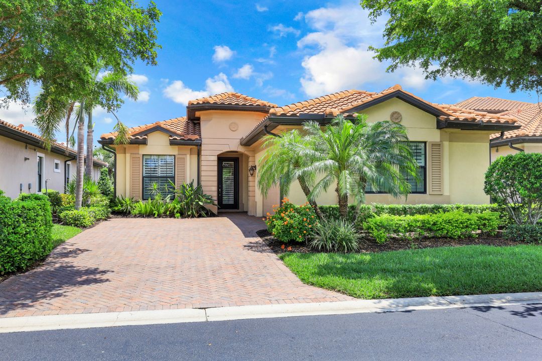 10283 Porto Romano Drive, Miromar Lakes, FL 33913