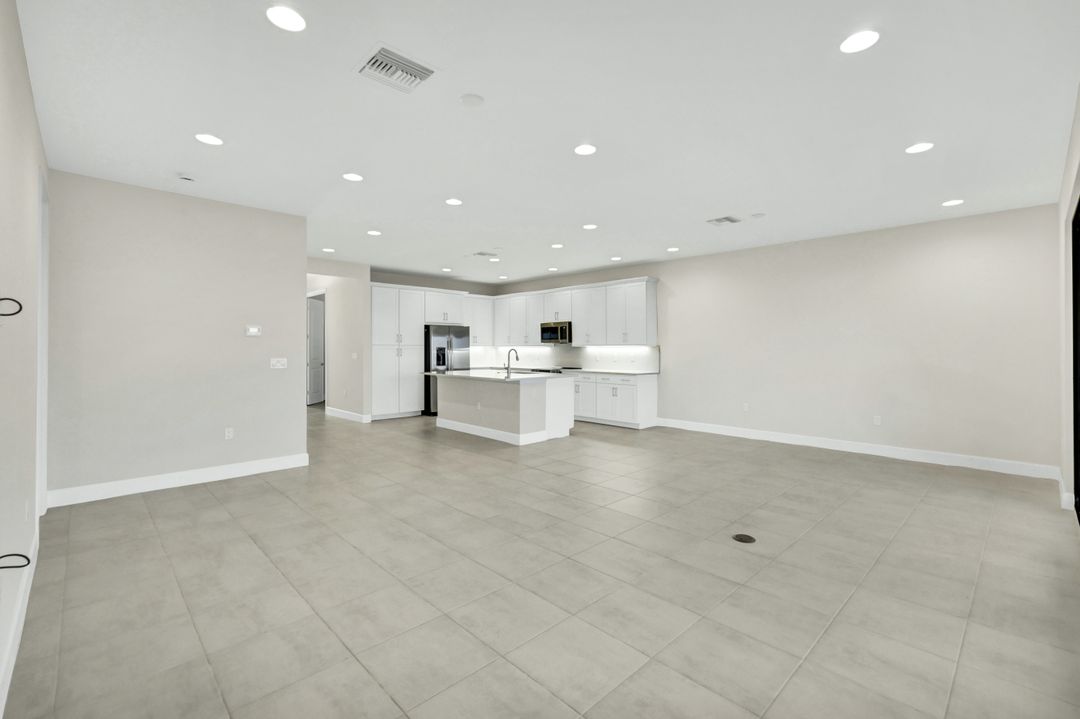 14008 Aldersgate Ave, Fort Myers, FL 33905