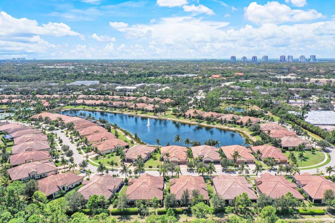 9433 Isla Bella Cir, Bonita Springs, FL 34135