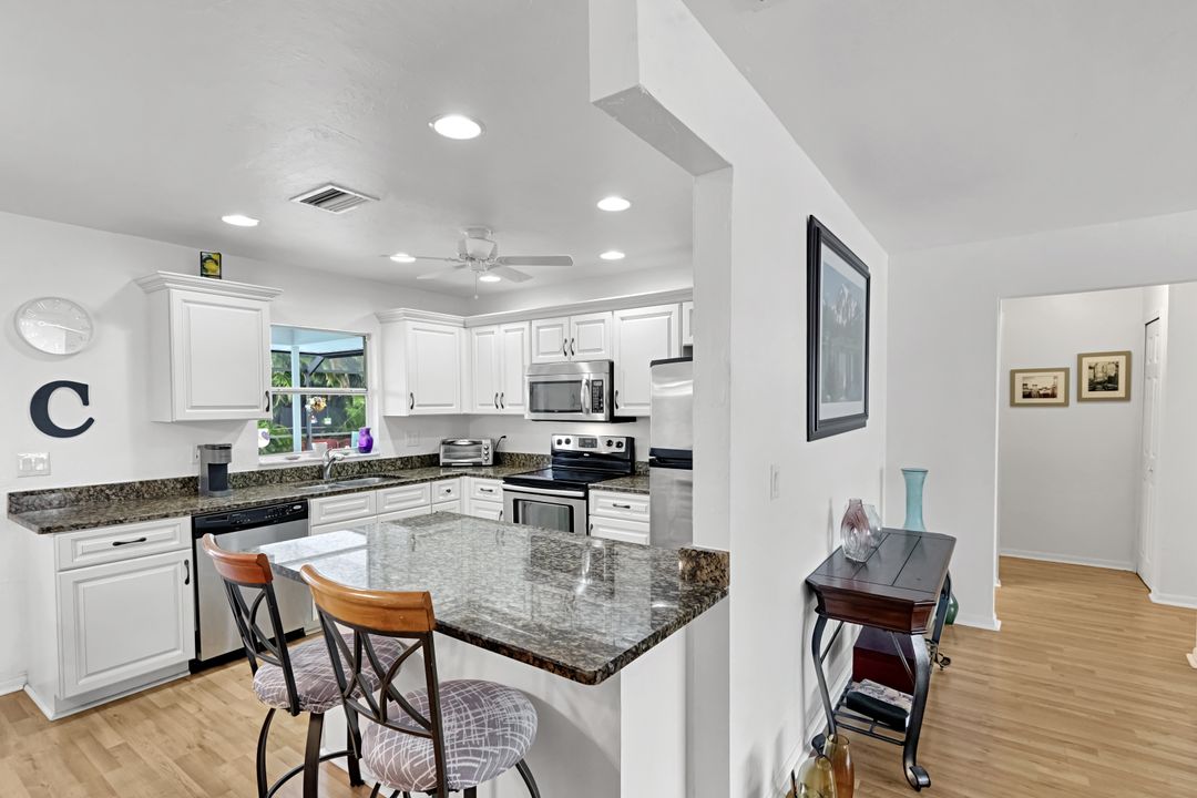 231 Trafalgar Pkwy, Cape Coral, FL 33991