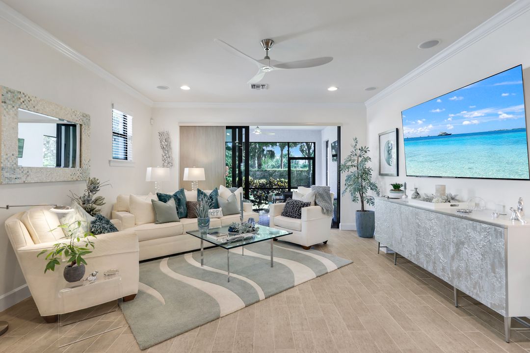 16345 Camden Lakes Cir, Naples, FL 34110