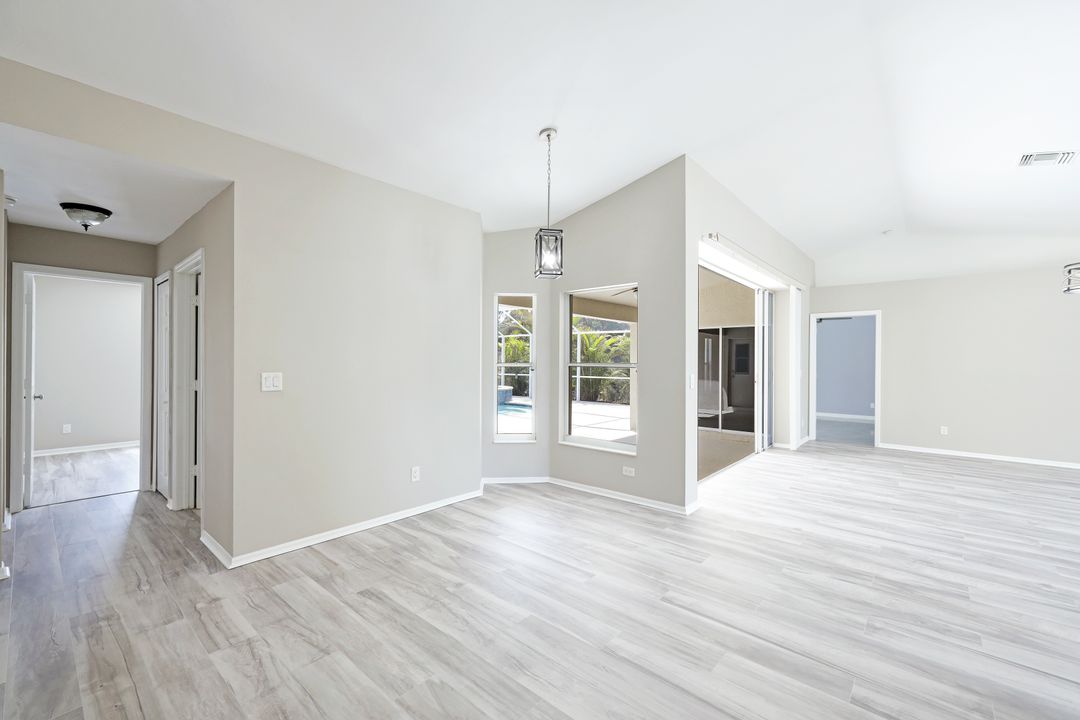 320 19th St NW, Naples, FL 34120